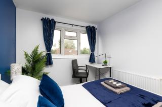 Alt-Stay Leeds, M1 Junction 45 Skelton Lane - Parking - Wi-Fi - Ideal For Contractors & Long Stays - Leeds - 2