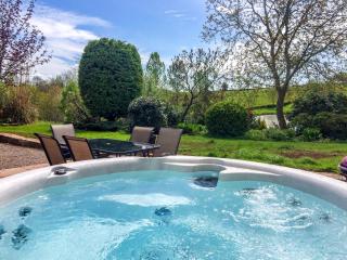 3 Bed in Worcester CC082 - Clifton upon Teme - 0