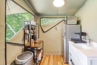 Mtn-View Deck Scenic Glamping Getaway Near Boone! - Vilas - 5