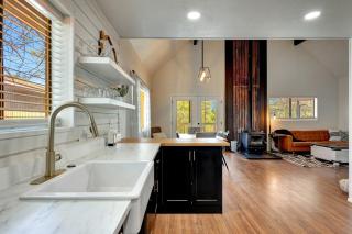 Munds Bella Vita Luxury cabin nestled in pines - Munds Park - 1