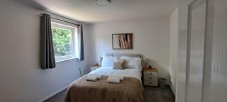 Charming 3 bed near A1 and central Peterborough - 1