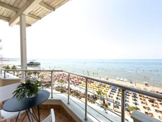 Lungomare Beachfront Apartments - Durrës - 5