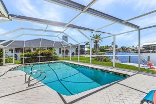 Luxurious & Adventurous Getaway - Villa Waterfront Escape - Roelens - 8
