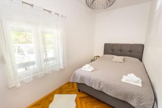 Green Haven Holiday House Near Drniš - Siverić - 7