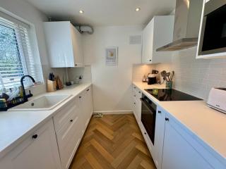 Cosy 1 bed flat - central Henley - 3