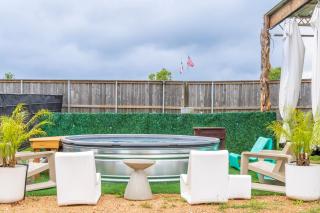 Simple and Elegant Casita #1 at The Halles - Round Top - 2