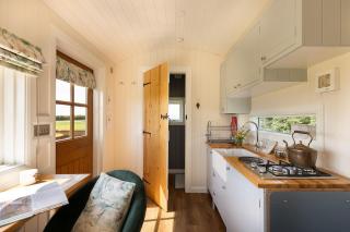 The Shepherd's Retreat Secluded and private Cosy Hut Outdoor Bath with Firepit - Seamer - 7