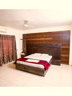 Brother Villa - - 2