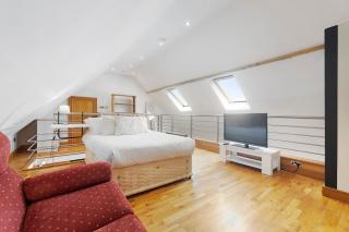 NEW! 4BR in Parkfield Road - Liverpool - 0