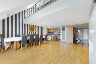 NEW! 4BR in Parkfield Road - Liverpool - 4