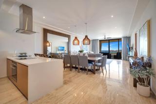 Arch views 2 pools 2 Jacuzzis Gym 3 King Beds - Cabo San Lucas - 1