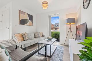 Stylish 2BR House - Central - Parking - Birmingham - 0