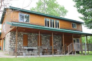 Cabin10 - Poolside Cabin with a lake view and great fishing - 9