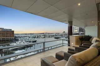 Exclusive Waterfront Penthouse - Auckland - 9
