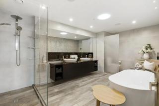 Exclusive Waterfront Penthouse - Auckland - 1