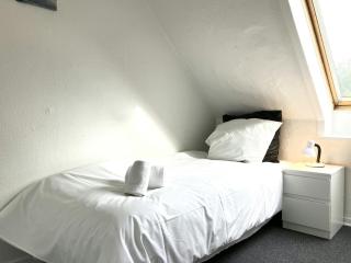 Spacious Apartment for 5 - Odense - 2