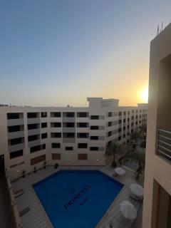 2 Bedrooms Sea & pool view in Princess Resort - Hurghada - 2