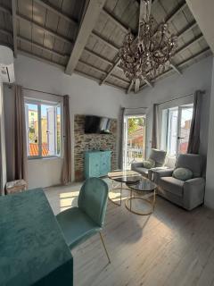 Gorgeous restored house at Platanos square - - 0