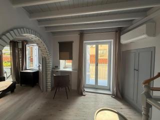 Gorgeous restored house at Platanos square - - 5