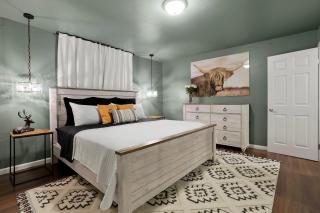 Unforgettable Stay HOT TUB and Fire Pit and 4 Miles to DT Denver - Denver - 4