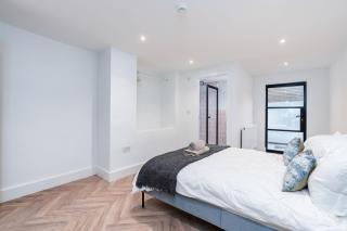 2 Bedroom, 2 Bathroom Apartment, Close to MCR City Centre - Manchester - 3