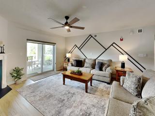 Mountain Breeze Retreat at Whispering Pines 512 - Pigeon Forge - 7