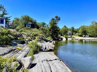 Comfy Cottage in Georgian Bay - Rockwood #9 - Dillon - 2