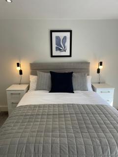 Woolton Retreat Skylights Desk Parking - Liverpool - 2