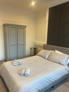 Cozy Sale Apartment Retreat - 3
