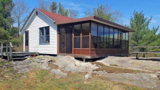 Comfy Cottage in Georgian Bay - Rockwood #4 - Dillon - 1