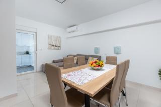 Spacious Family Apartment Aria - Trogir - 3