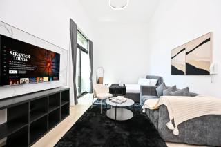 Modern Studio with Balcony and Pool Access - Holiday Boulevard - 0