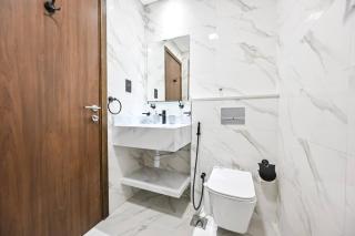 Modern Studio with Balcony and Pool Access - Holiday Boulevard - 2