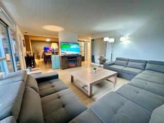 Corner suite Courtyard view 4 real beds - 4