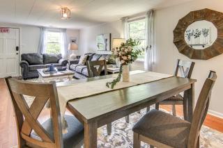 Private Hot Tub Cottage Near Hikes and Pigeon River - Canton - 3