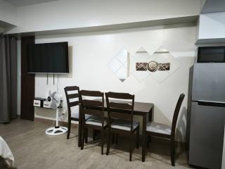 Modern Studio Condo in Heart of Quezon City - 9
