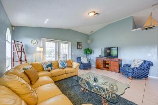 2 Mi to Beach Naples Home with Pool! - Naples - 0