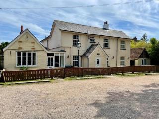 The Pigs' Pantry, Burley - Burley - 9
