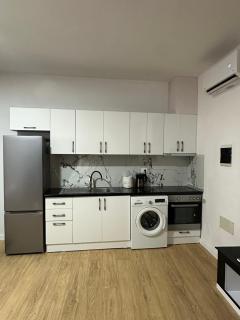 New Boulevard Living - Studio A - - 2