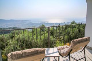 Olive Grove - Bar - 6