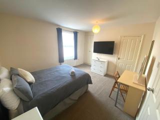 4-5 Bedroom House For Corporate Stays in Kettering - Kettering - 9