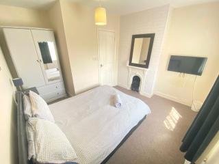 4-5 Bedroom House For Corporate Stays in Kettering - Kettering - 8