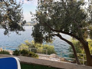 Olive Tree Apartment - Komarna - 7