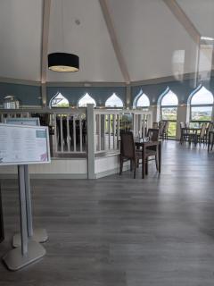 Coastal Getaway - Free Activities & Beach Access - Goodrington - 3