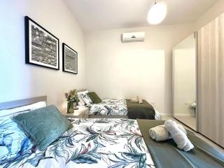 Stunning Seafront Duplex in Best Location - San Ġiljan - 6