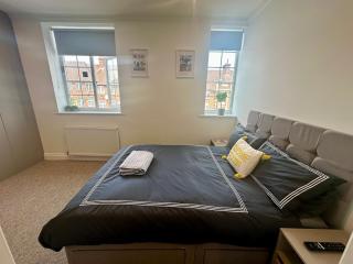 Spectacular Modern, Private Apartment,15 Mins To Central London - 5
