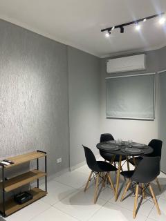 Apto com Ar, Wi-Fi e Localização Excelente - Praia Grande - 4