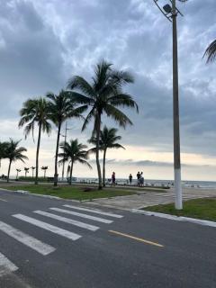 Apto com Ar, Wi-Fi e Localização Excelente - Praia Grande - 6