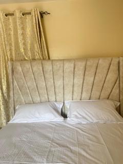 Skyline Luxe Condos ,Elegant STUDIO with WiFi ,Lift and gym in Juja - 0