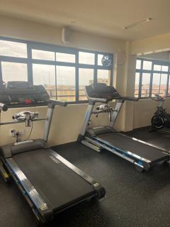 Skyline Luxe Condos ,Elegant STUDIO with WiFi ,Lift and gym in Juja - 4